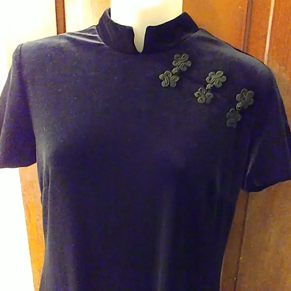 VTG 90s R.J. & Co. Black Velvet Cheongsam Dress - Picture 3 of 7